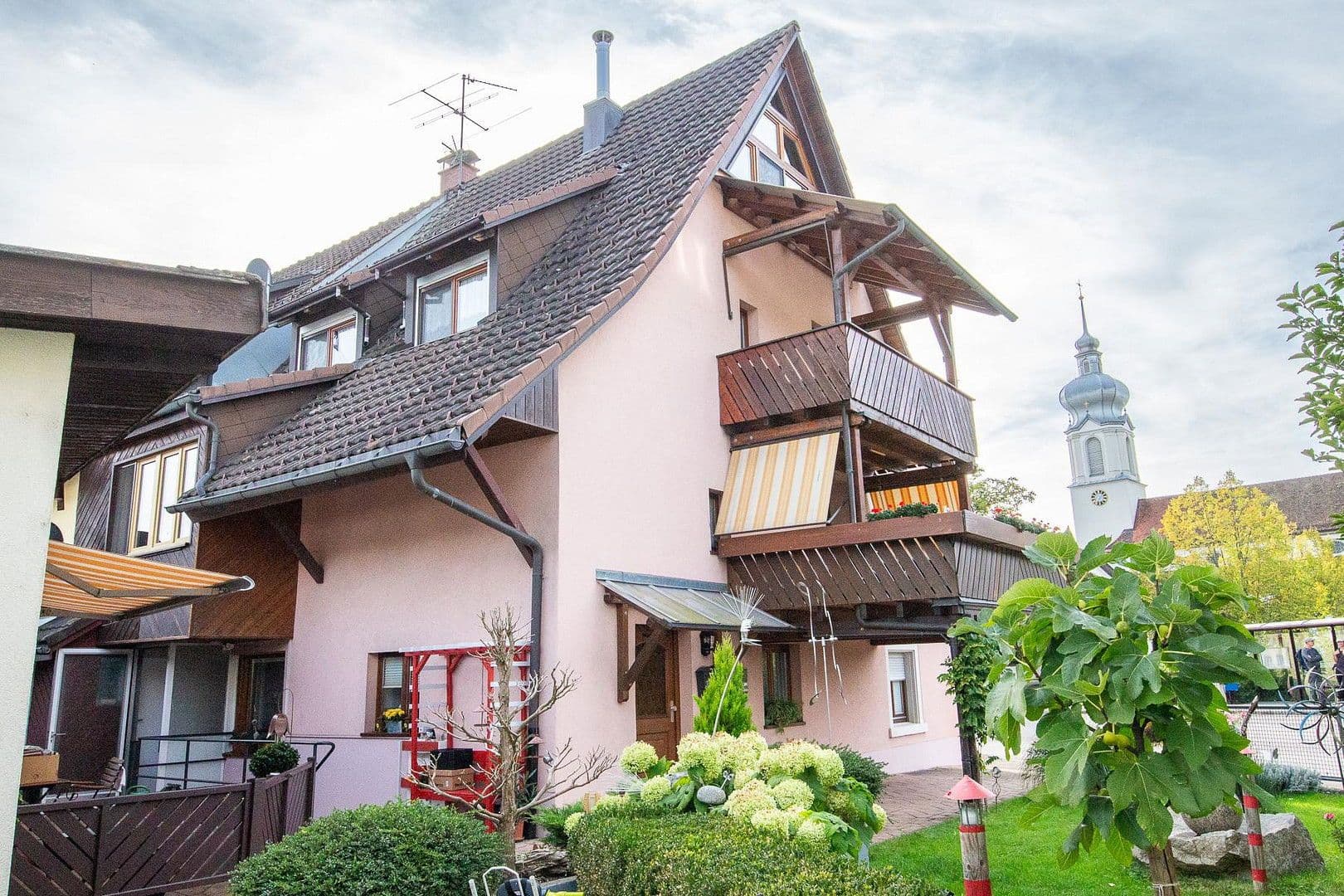 1 bedroom with open-plan kitchen flat to rent, 90 m², Wehr, Baden-Württemberg 1 bedroom with open-plan kitchen flat to rent, 90 m², Wehr, Baden-Württemberg