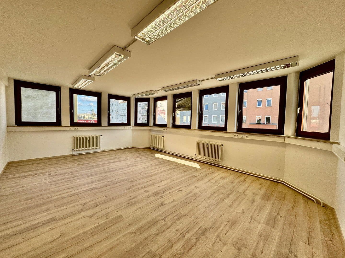 office for sale, 220 m², Pillenreuther Str. 14, Nürnberg, Bavaria office for sale, 220 m², Pillenreuther Str. 14, Nürnberg, Bavaria