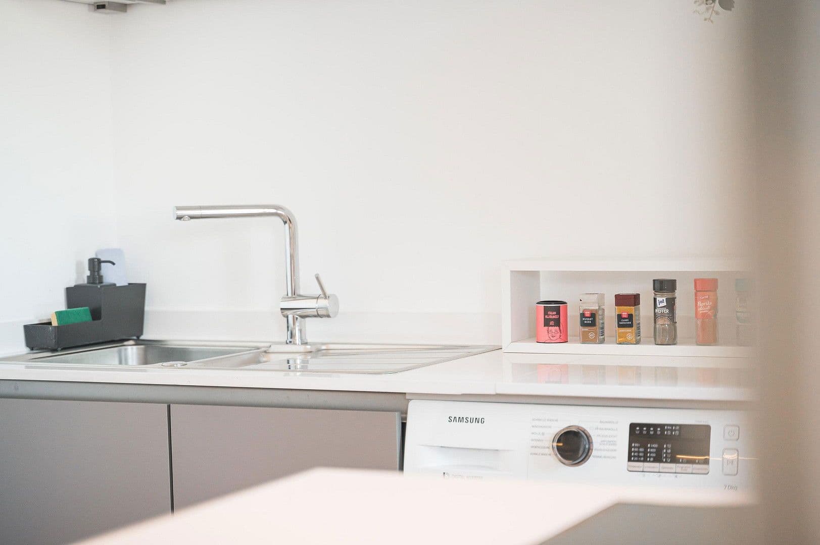 Studio flat to rent, 35 m², Alexanderstraße 48 / 50, Stuttgart, Baden-Württemberg Studio flat to rent, 35 m², Alexanderstraße 48 / 50, Stuttgart, Baden-Württemberg