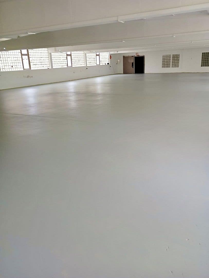 non-residential property to rent, 6,500 m², Weidhausen b.Coburg, Bavaria non-residential property to rent, 6,500 m², Weidhausen b.Coburg, Bavaria