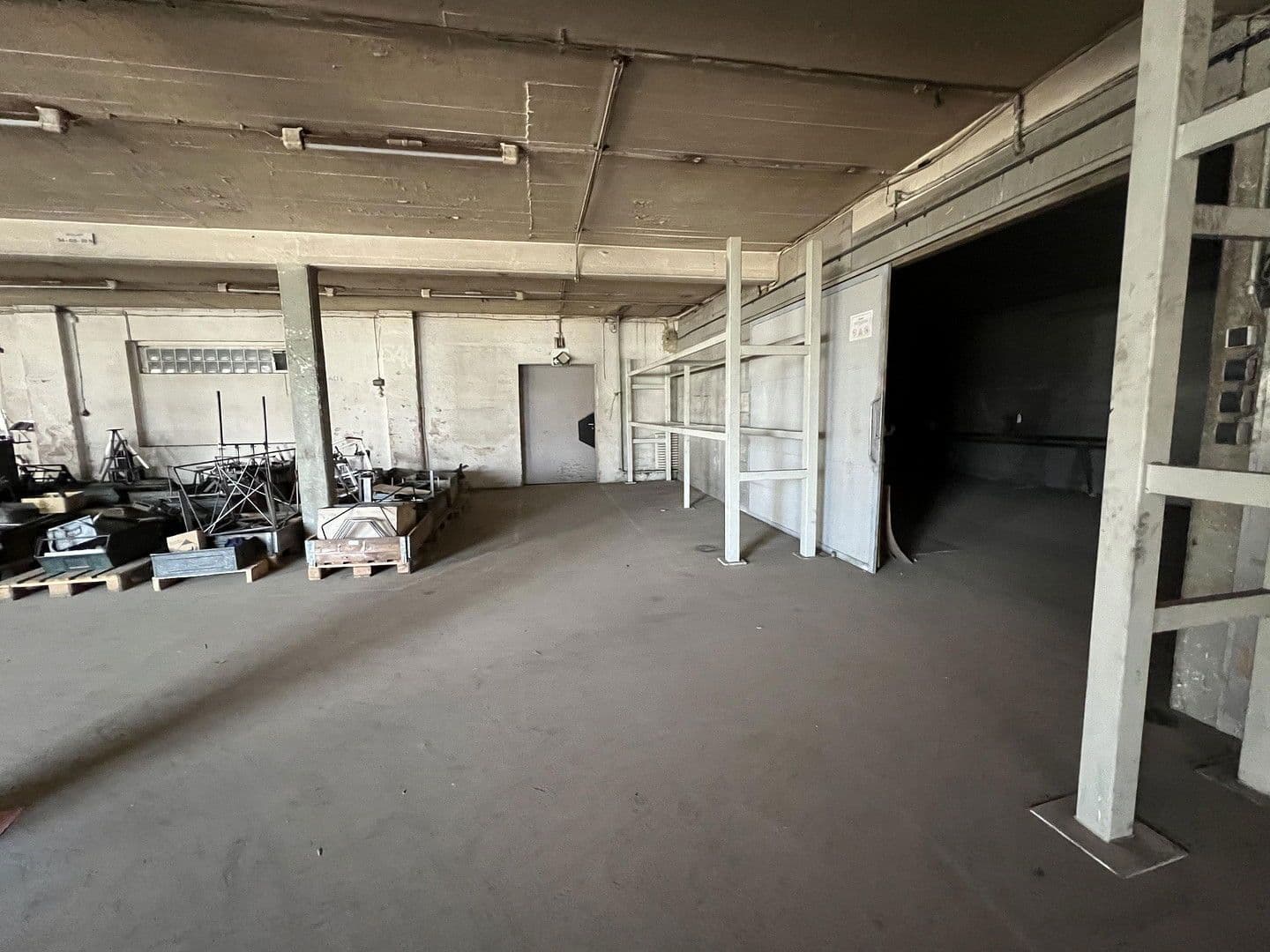 non-residential property to rent, 6,500 m², Weidhausen b.Coburg, Bavaria non-residential property to rent, 6,500 m², Weidhausen b.Coburg, Bavaria