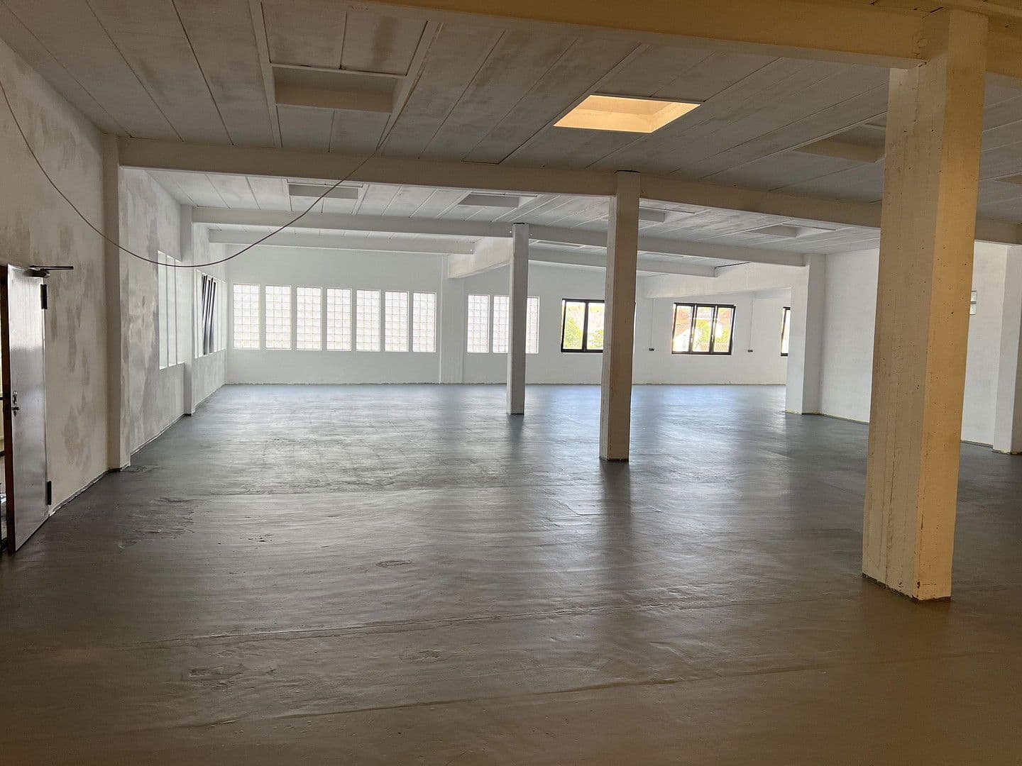 non-residential property to rent, 6,500 m², Weidhausen b.Coburg, Bavaria non-residential property to rent, 6,500 m², Weidhausen b.Coburg, Bavaria