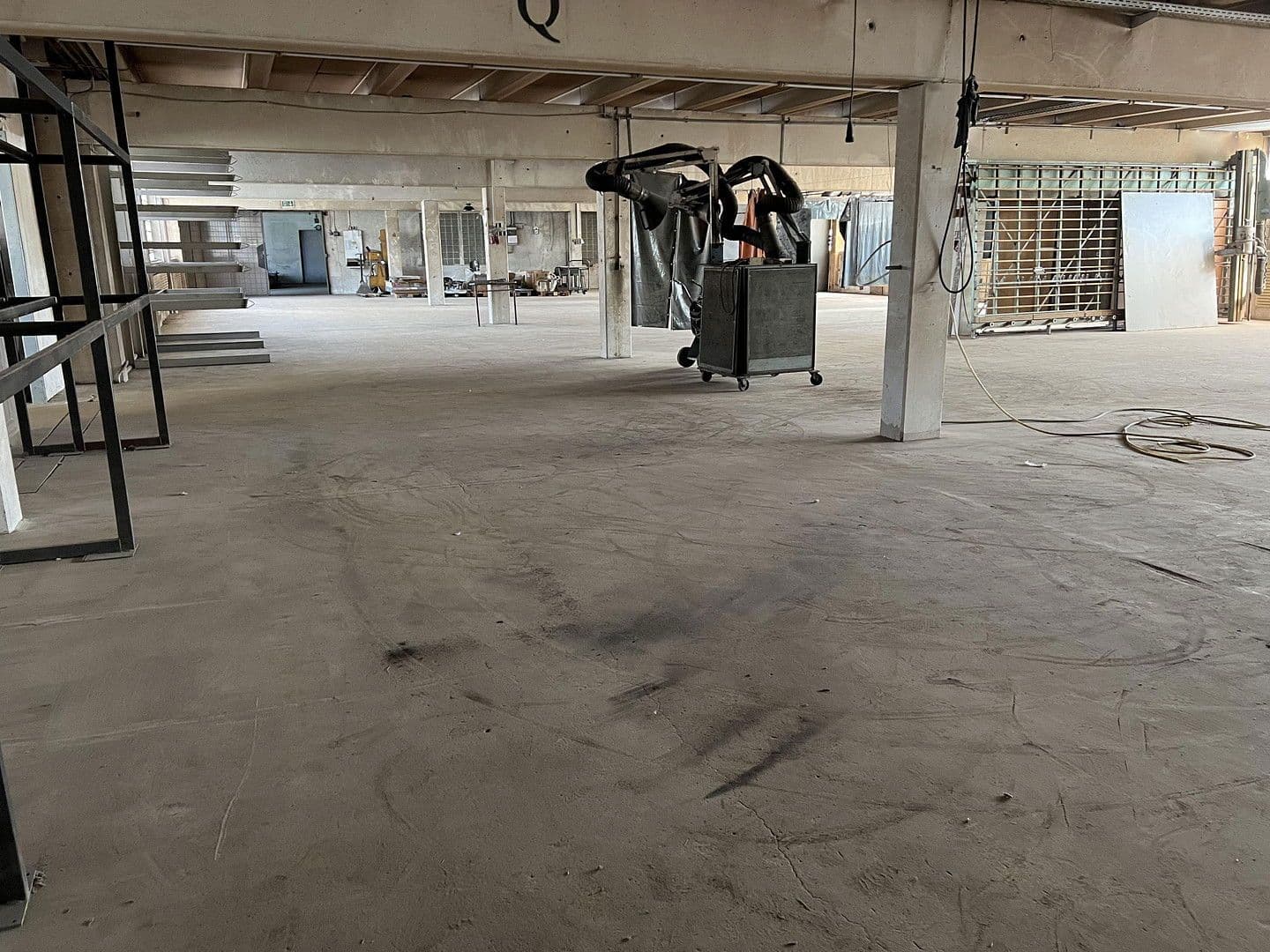 non-residential property to rent, 6,500 m², Weidhausen b.Coburg, Bavaria non-residential property to rent, 6,500 m², Weidhausen b.Coburg, Bavaria