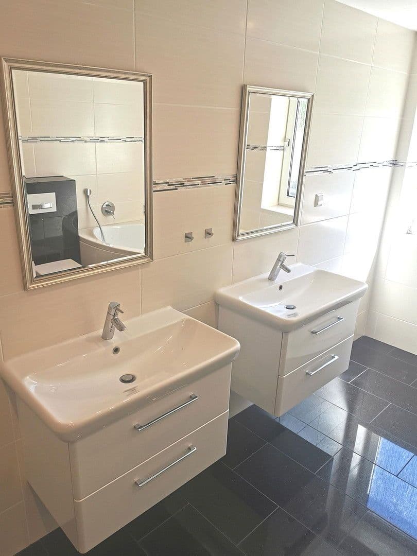 house for sale, 350 m², Garbsen, Lower Saxony house for sale, 350 m², Garbsen, Lower Saxony