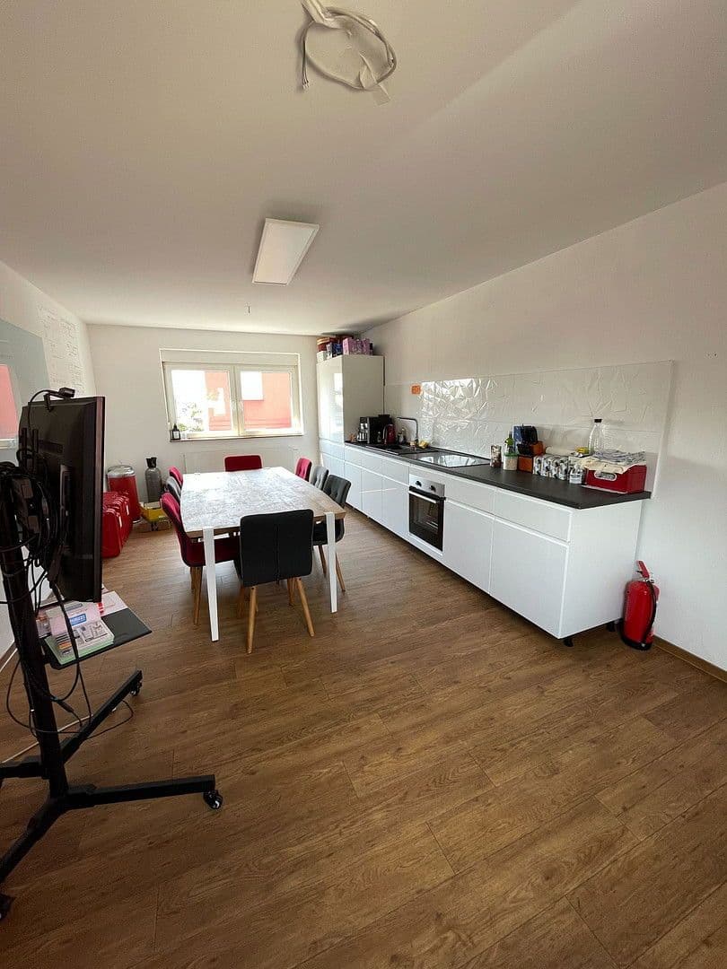 office to rent, 130 m², Lagerstraße 12, Mannheim, Baden-Württemberg office to rent, 130 m², Lagerstraße 12, Mannheim, Baden-Württemberg