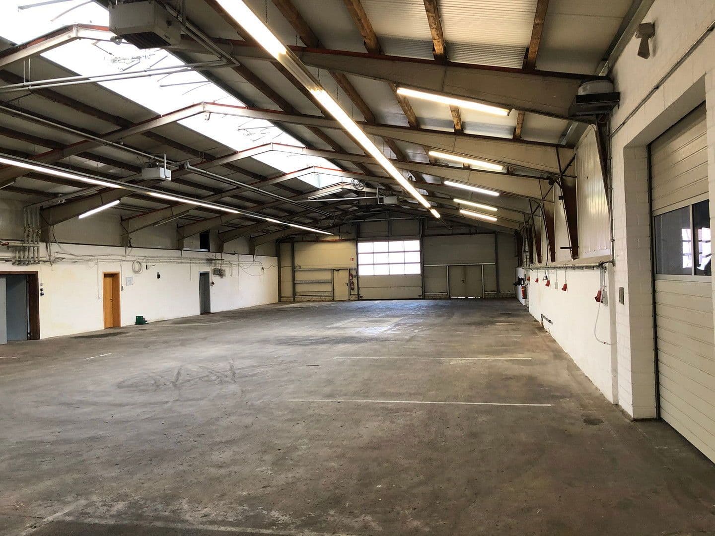 non-residential property to rent, 1,700 m², Wöstendöllen 24, Visbek, Lower Saxony non-residential property to rent, 1,700 m², Wöstendöllen 24, Visbek, Lower Saxony