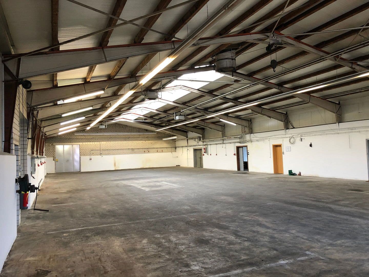 non-residential property to rent, 1,700 m², Wöstendöllen 24, Visbek, Lower Saxony non-residential property to rent, 1,700 m², Wöstendöllen 24, Visbek, Lower Saxony