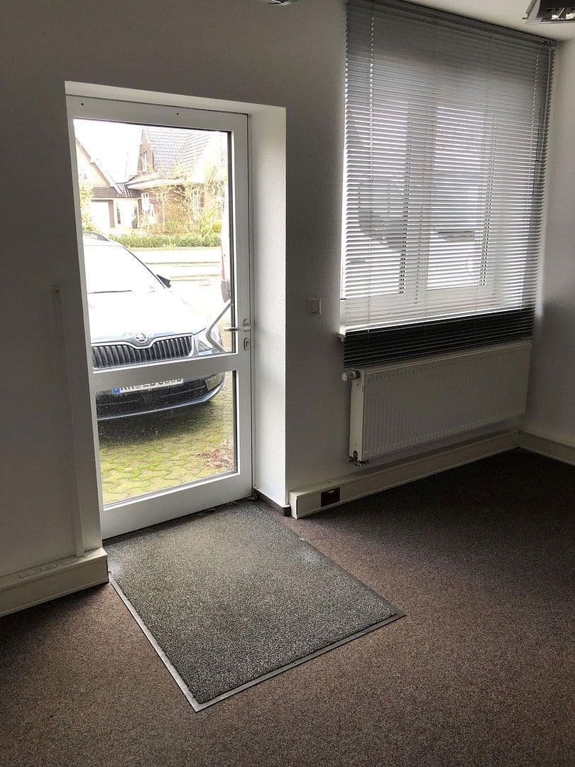 non-residential property to rent, 1,700 m², Wöstendöllen 24, Visbek, Lower Saxony non-residential property to rent, 1,700 m², Wöstendöllen 24, Visbek, Lower Saxony