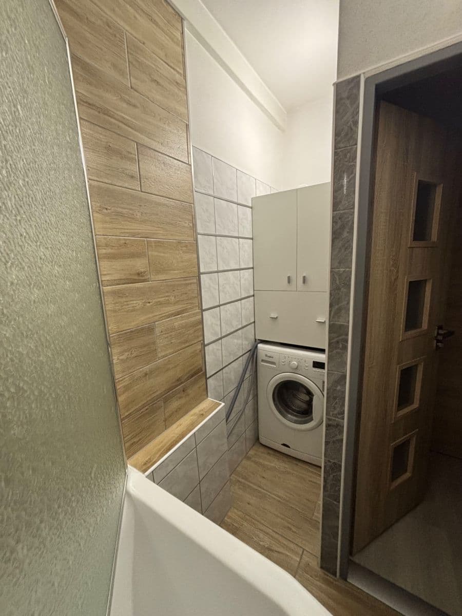 1 bedroom with open-plan kitchen flat to rent, 43 m², Sadová, Větřní, Jihočeský Region 1 bedroom with open-plan kitchen flat to rent, 43 m², Sadová, Větřní, Jihočeský Region