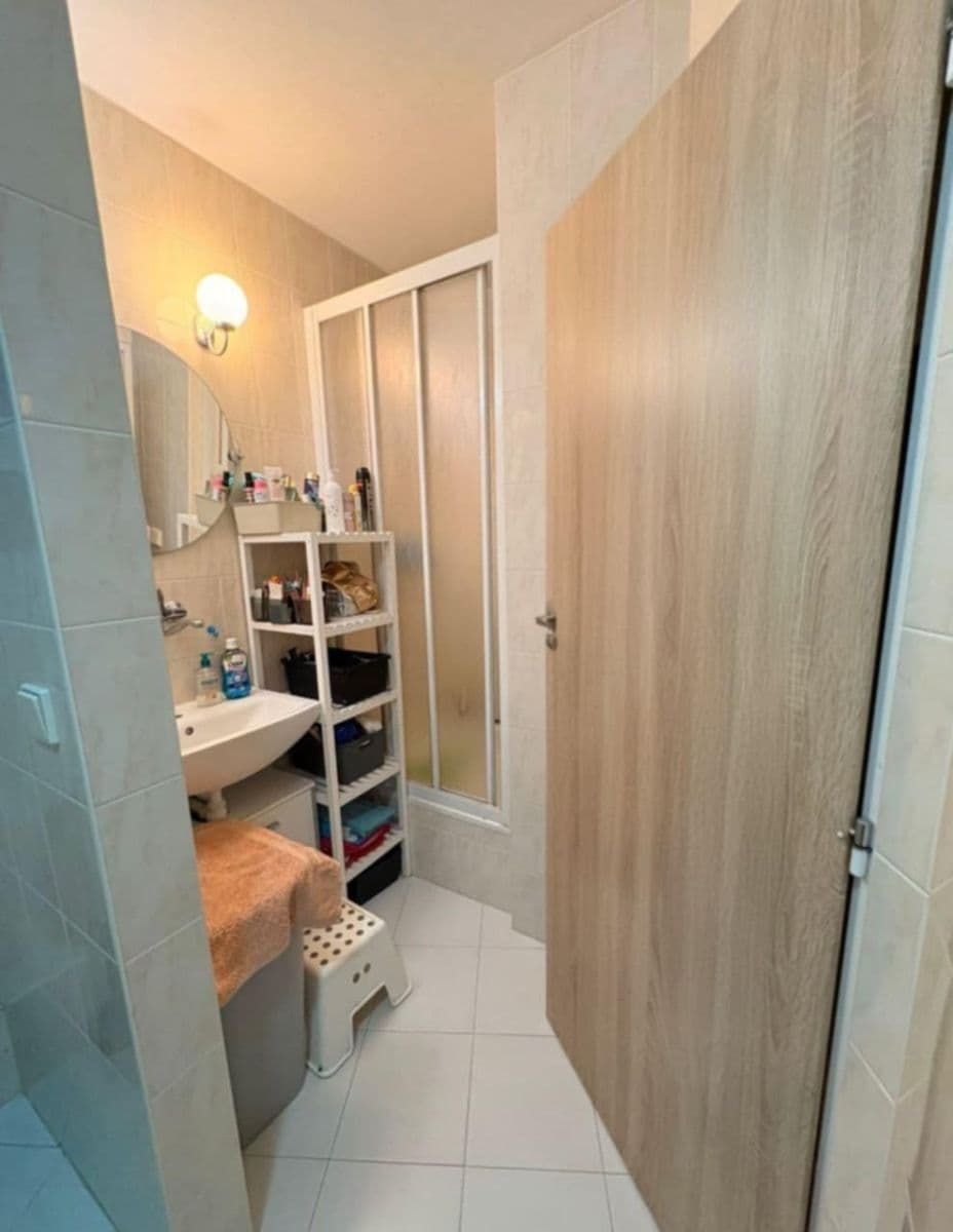 2 bedroom with open-plan kitchen flat to rent, 69 m², Kpt. Stránského, Prague, Prague 2 bedroom with open-plan kitchen flat to rent, 69 m², Kpt. Stránského, Prague, Prague