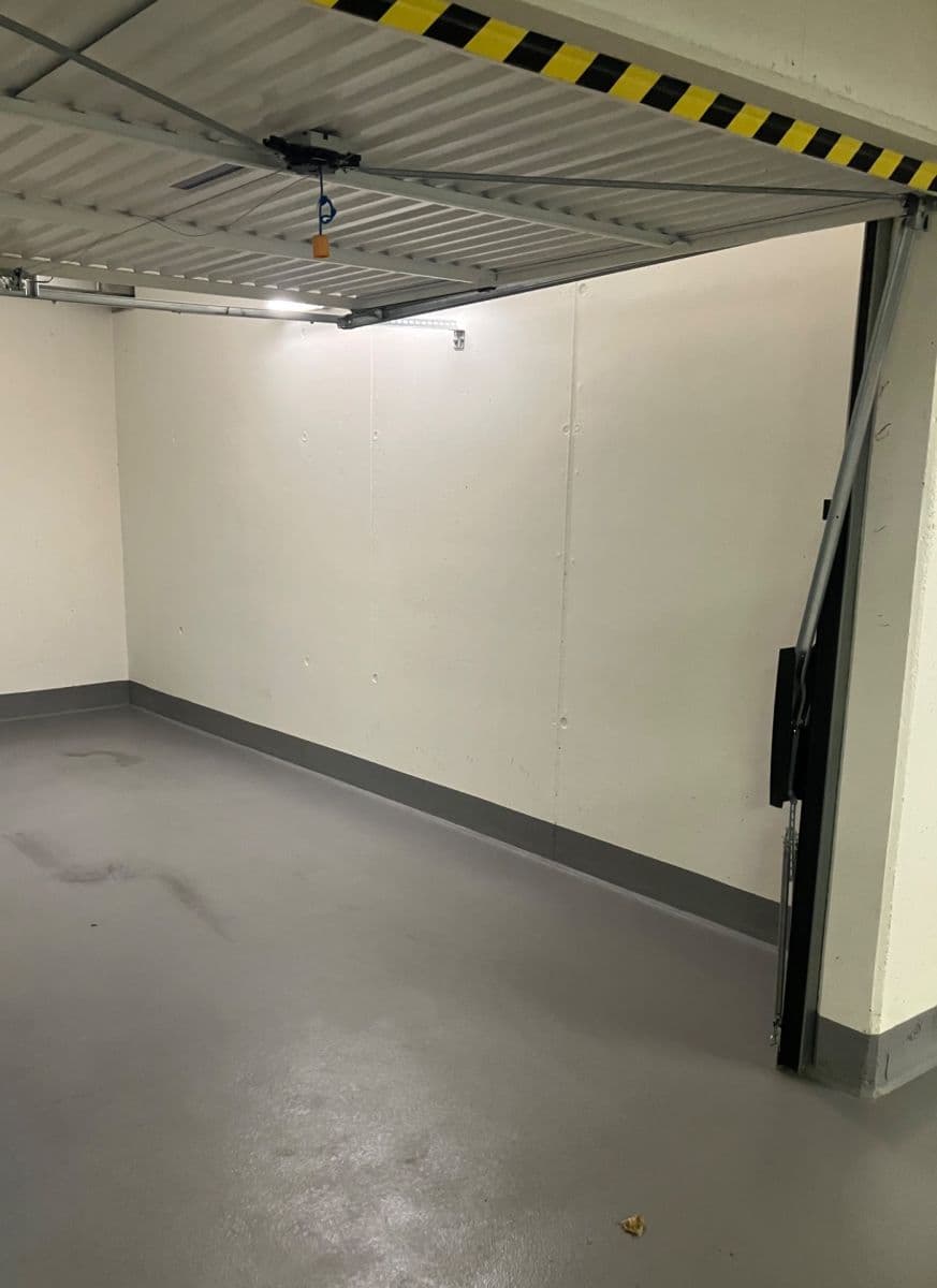 garage to rent, 17 m², Bassova, Prague, Prague garage to rent, 17 m², Bassova, Prague, Prague