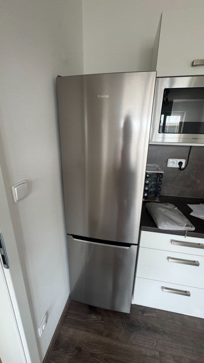 1 bedroom with open-plan kitchen flat to rent, 40 m², U Areálu, Tábor, Jihočeský Region 1 bedroom with open-plan kitchen flat to rent, 40 m², U Areálu, Tábor, Jihočeský Region