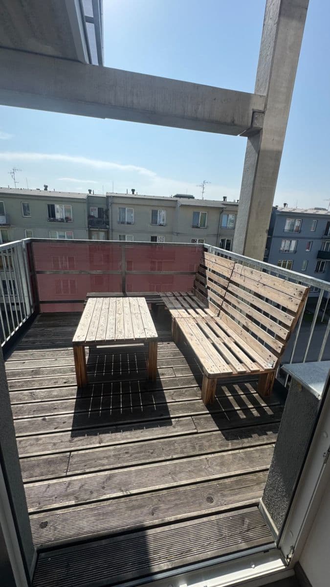 1 bedroom with open-plan kitchen flat to rent, 40 m², U Areálu, Tábor, Jihočeský Region 1 bedroom with open-plan kitchen flat to rent, 40 m², U Areálu, Tábor, Jihočeský Region