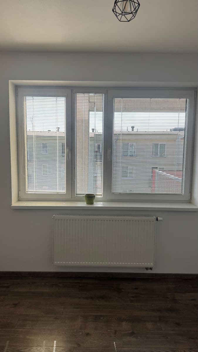 1 bedroom with open-plan kitchen flat to rent, 40 m², U Areálu, Tábor, Jihočeský Region 1 bedroom with open-plan kitchen flat to rent, 40 m², U Areálu, Tábor, Jihočeský Region