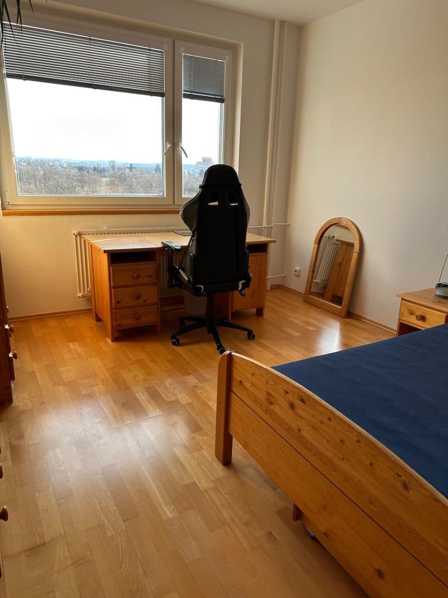 5 bedroom flat to rent, 120 m², Zbudovská, Prague, Prague 5 bedroom flat to rent, 120 m², Zbudovská, Prague, Prague