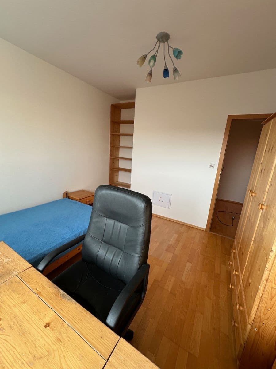 5 bedroom flat to rent, 120 m², Zbudovská, Prague, Prague 5 bedroom flat to rent, 120 m², Zbudovská, Prague, Prague