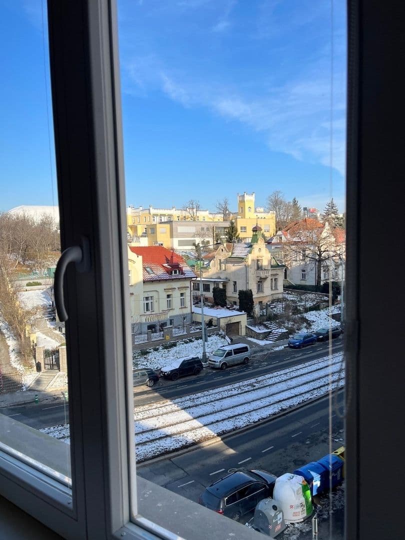 1 bedroom with open-plan kitchen flat to rent, 41 m², Černokostelecká, Prague, Prague 1 bedroom with open-plan kitchen flat to rent, 41 m², Černokostelecká, Prague, Prague