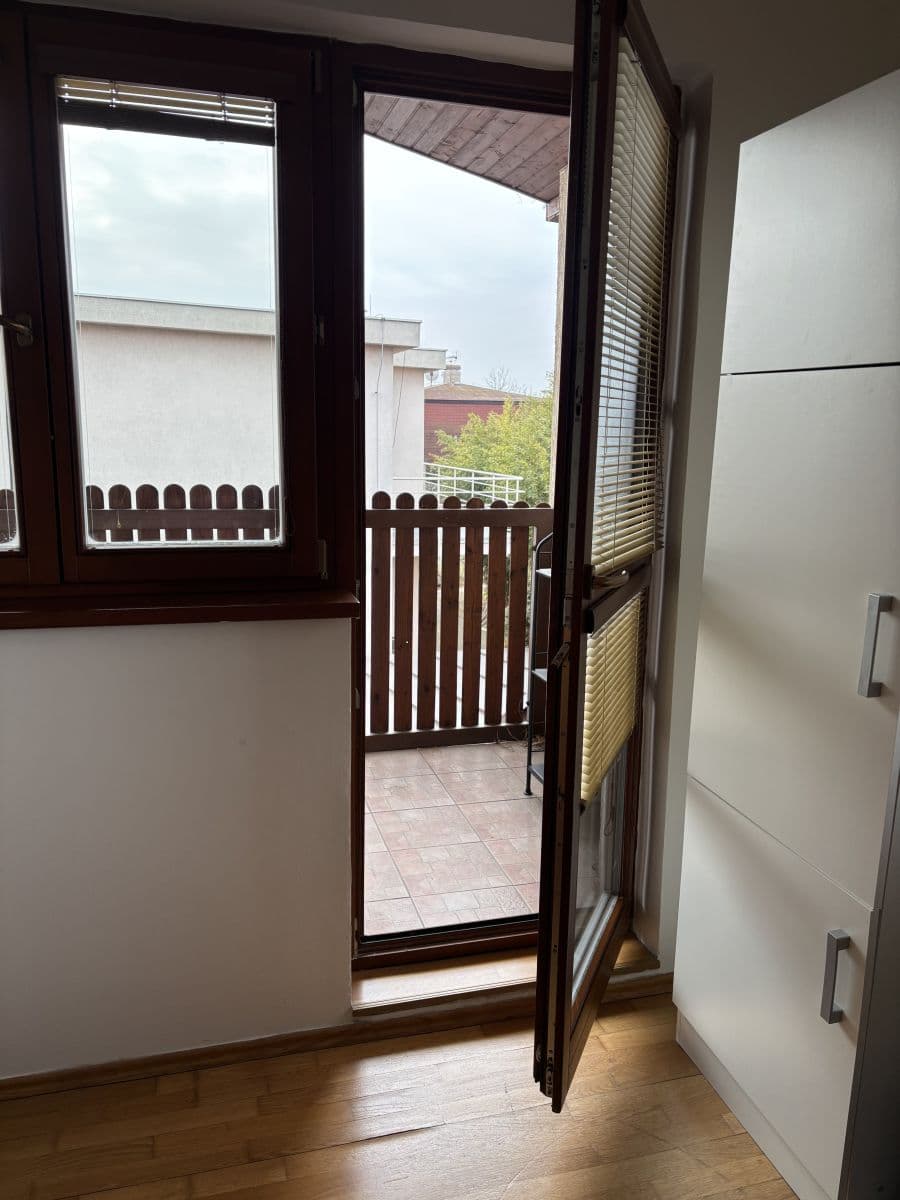 flat to rent, 82 m², K Holyni, Prague, Prague flat to rent, 82 m², K Holyni, Prague, Prague