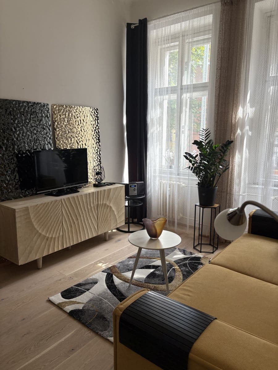 flat to rent, 45 m², Šafaříkova, Prague, Prague flat to rent, 45 m², Šafaříkova, Prague, Prague