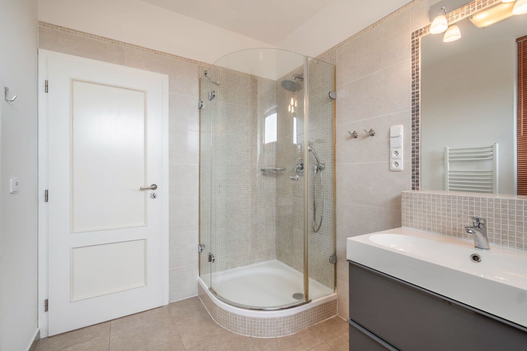 2 bedroom with open-plan kitchen flat to rent, 86 m², Prorektorská, Prague, Prague 2 bedroom with open-plan kitchen flat to rent, 86 m², Prorektorská, Prague, Prague