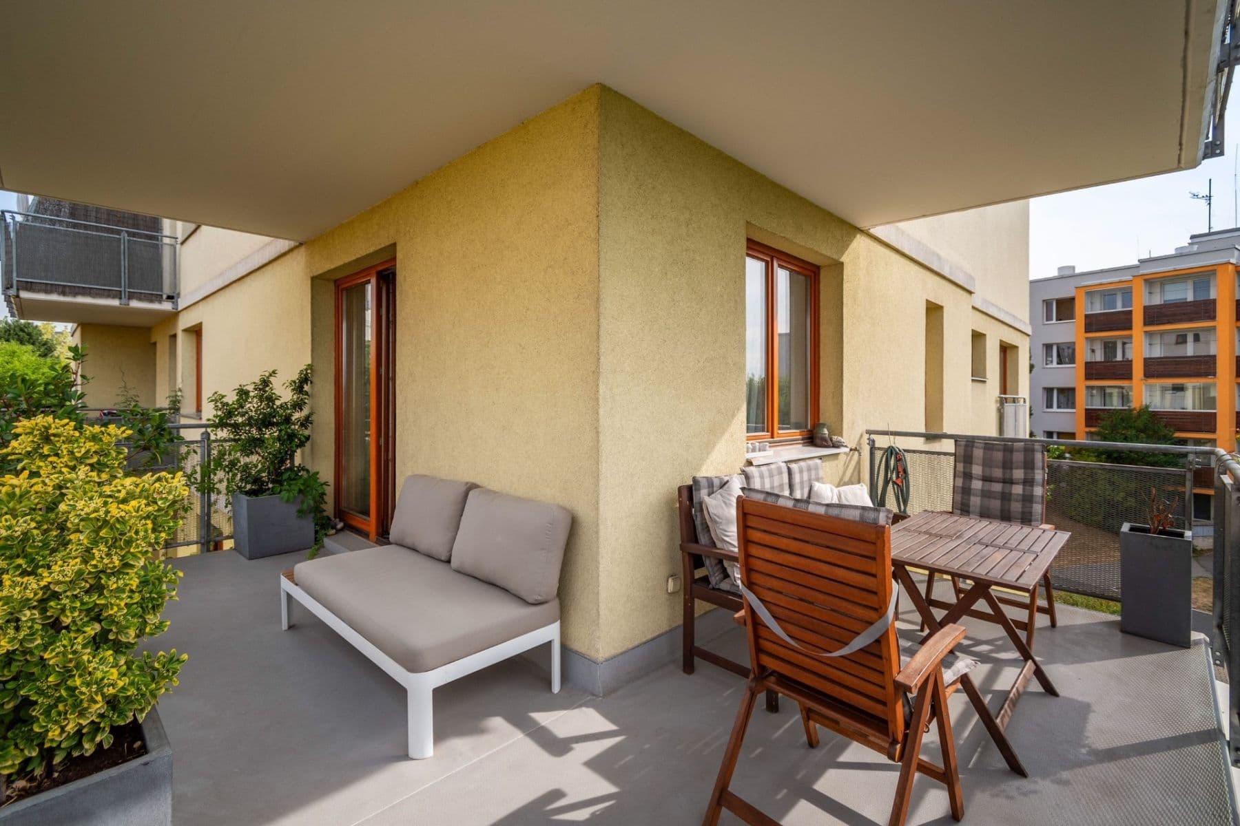 2 bedroom with open-plan kitchen flat to rent, 86 m², Prorektorská, Prague, Prague 2 bedroom with open-plan kitchen flat to rent, 86 m², Prorektorská, Prague, Prague