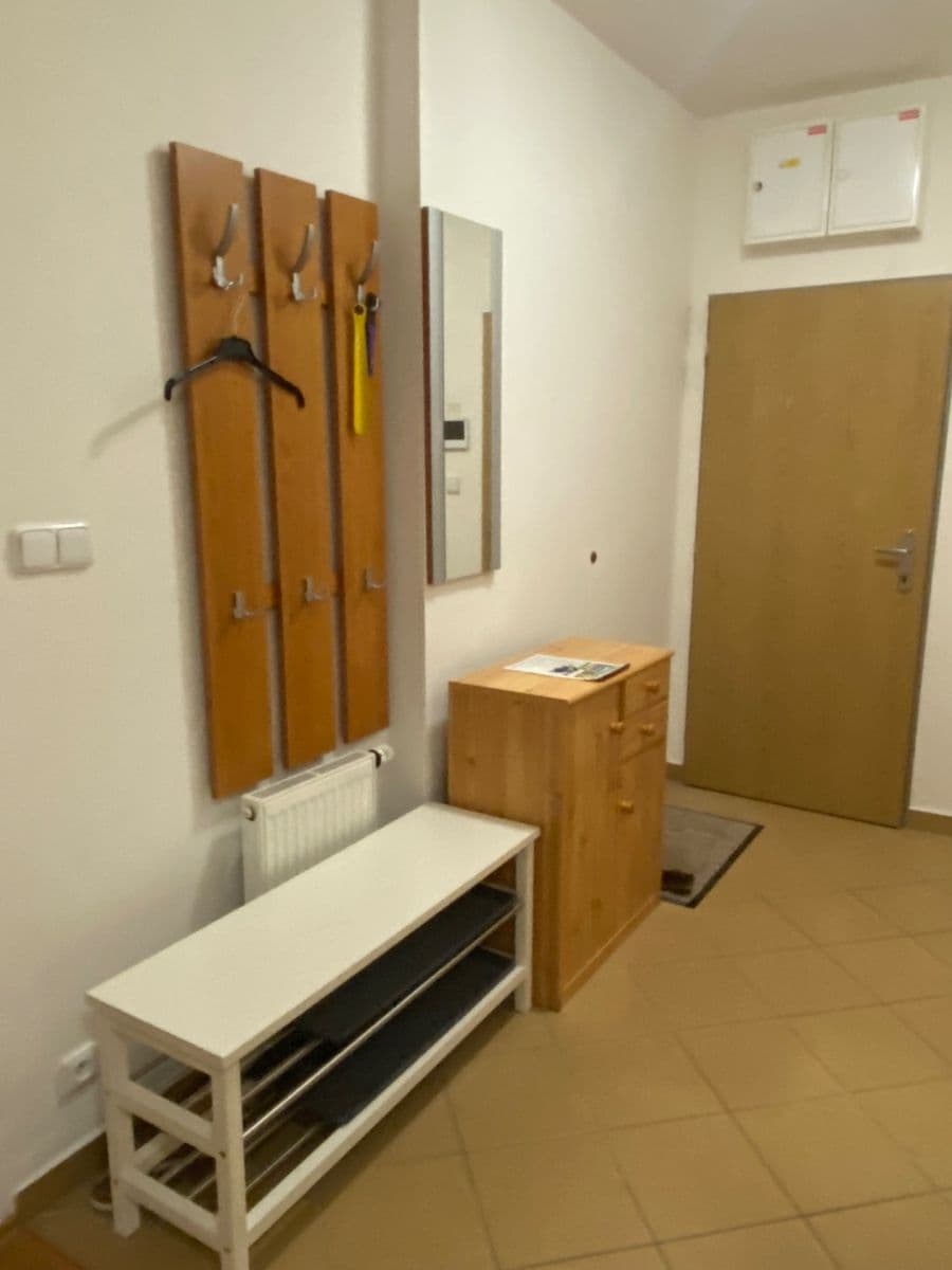 3 bedroom with open-plan kitchen flat to rent, 118 m², Dusíkova, Brno, Jihomoravský Region 3 bedroom with open-plan kitchen flat to rent, 118 m², Dusíkova, Brno, Jihomoravský Region