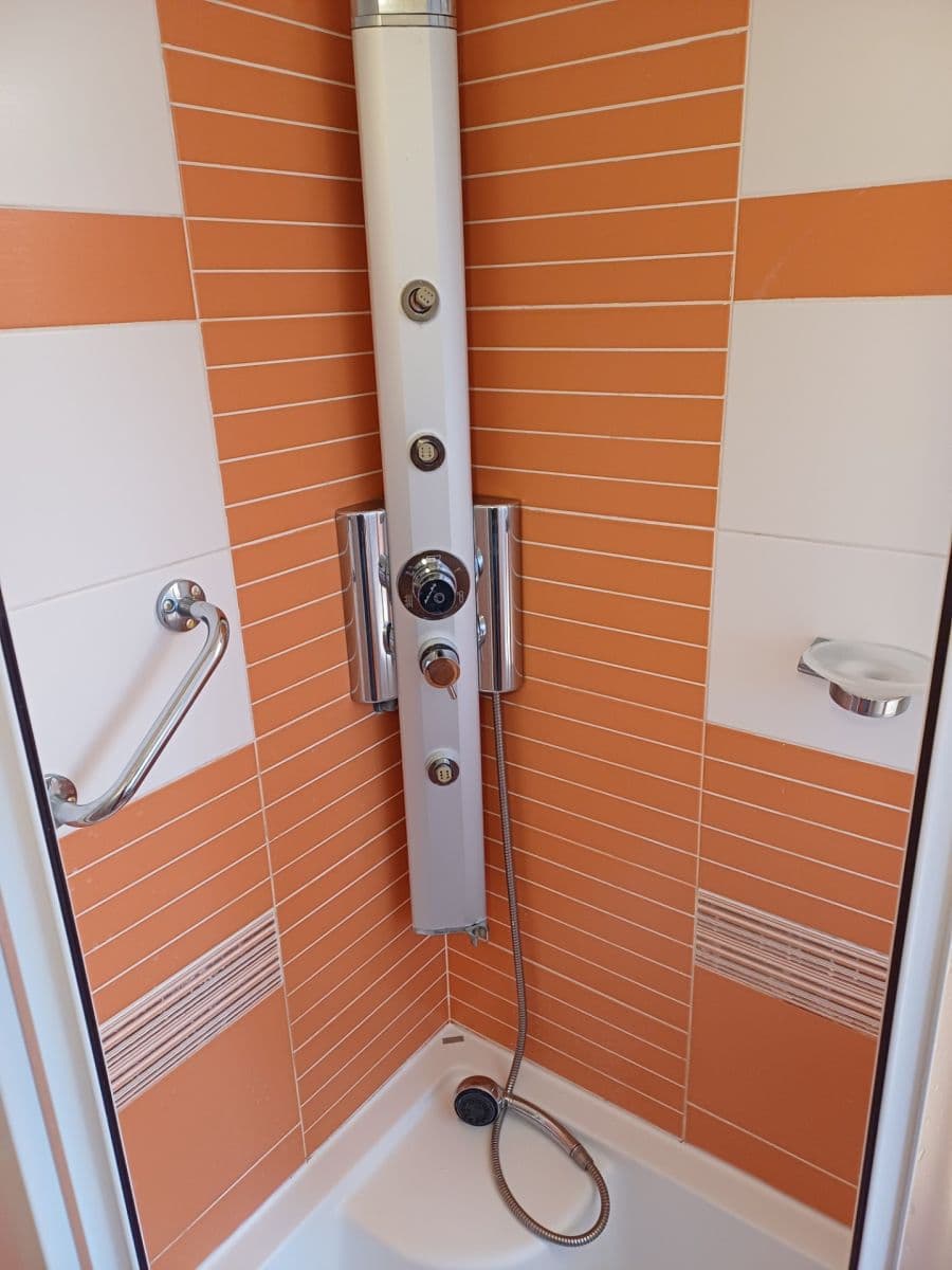 1 bedroom with open-plan kitchen flat to rent, 50 m², V Bytovkách, Prague, Prague 1 bedroom with open-plan kitchen flat to rent, 50 m², V Bytovkách, Prague, Prague