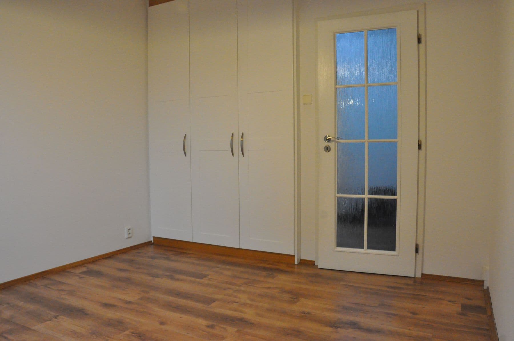 3 bedroom with open-plan kitchen flat to rent, 74 m², Vavřenova, Prague, Prague 3 bedroom with open-plan kitchen flat to rent, 74 m², Vavřenova, Prague, Prague