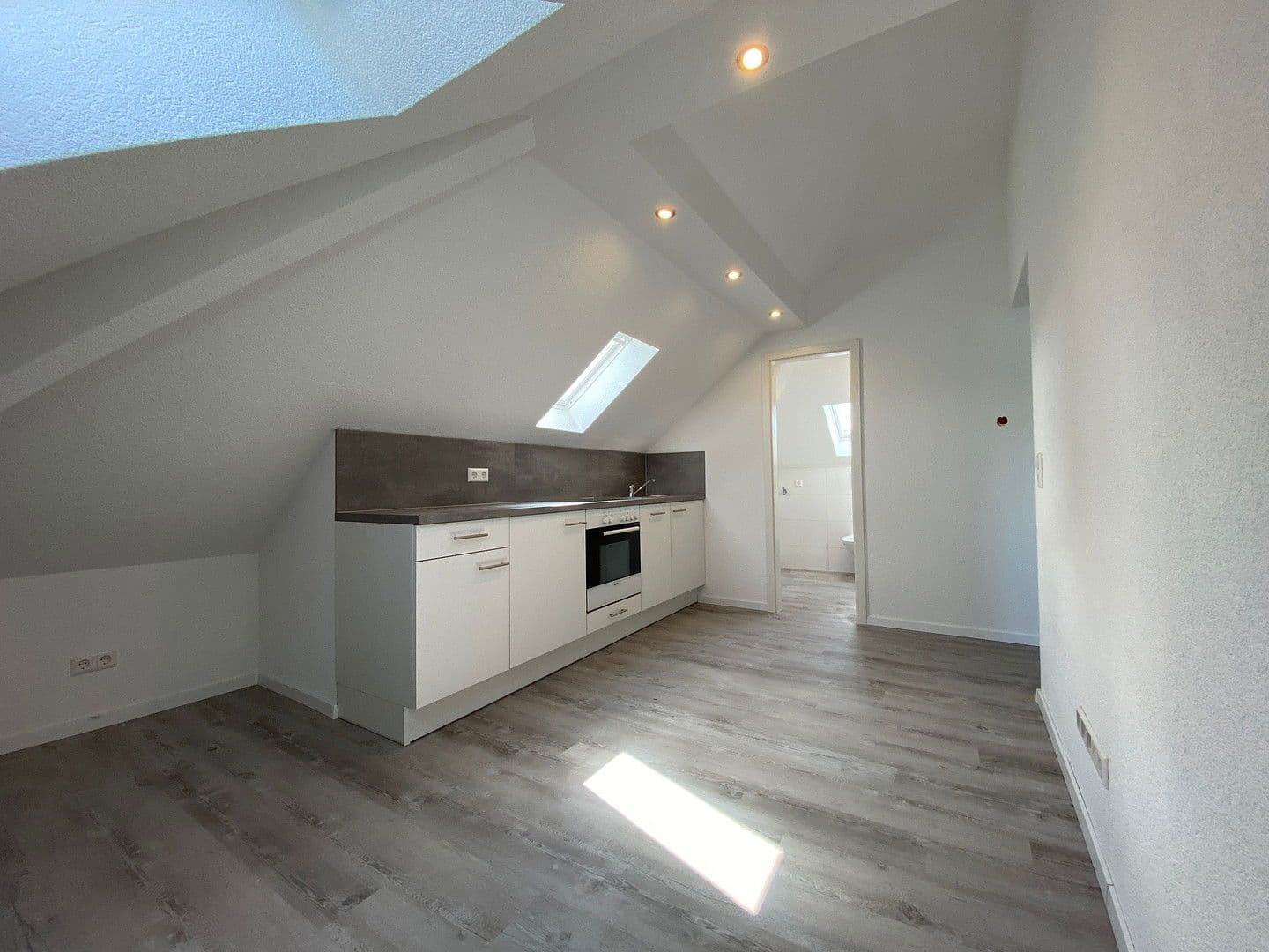 Studio flat to rent, 25 m², Schillerstraße 12, Pforzheim, Baden-Württemberg Studio flat to rent, 25 m², Schillerstraße 12, Pforzheim, Baden-Württemberg