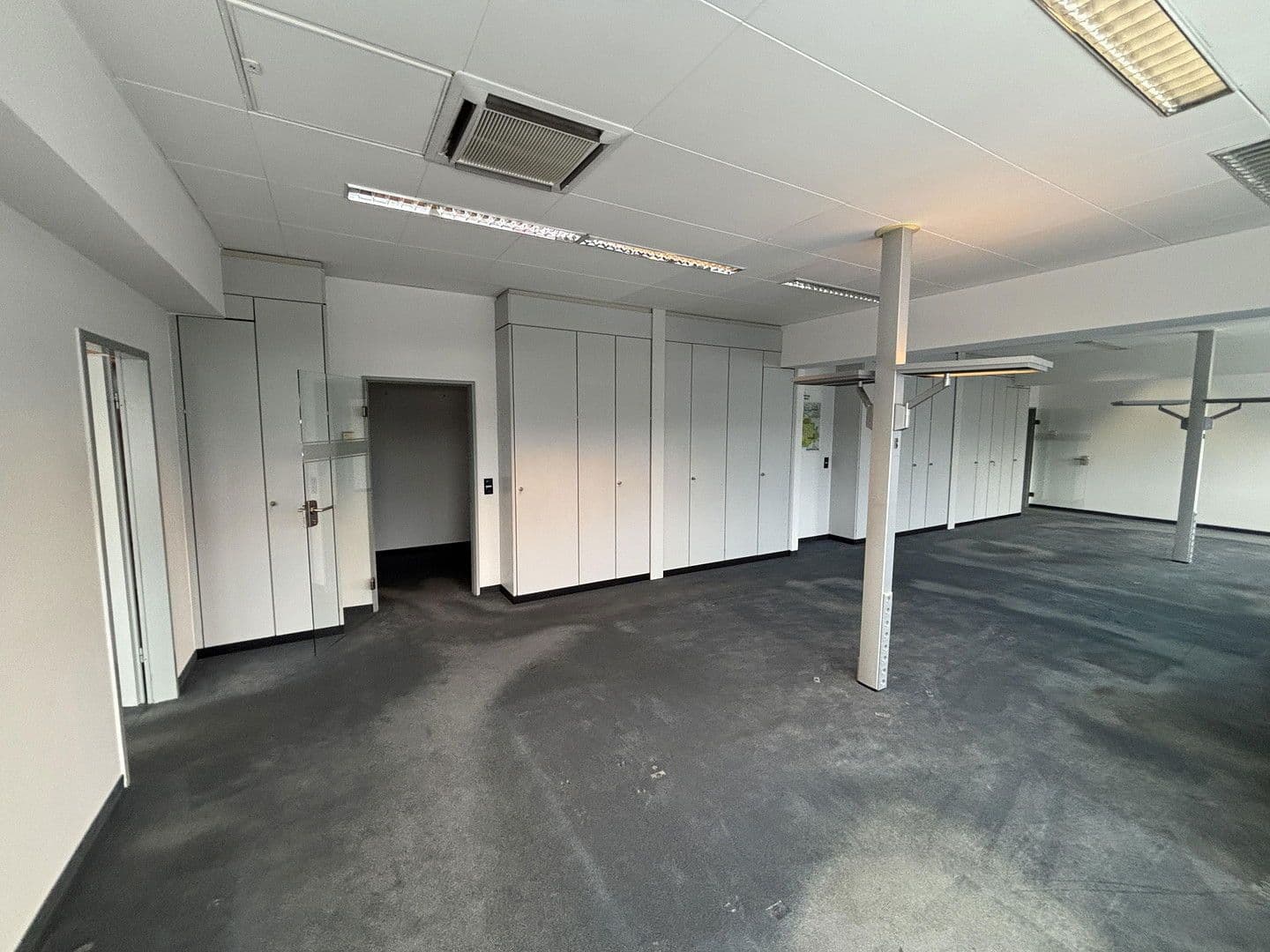 office to rent, 646 m², Moselstr. 14, Neuss, North Rhine-Westphalia office to rent, 646 m², Moselstr. 14, Neuss, North Rhine-Westphalia