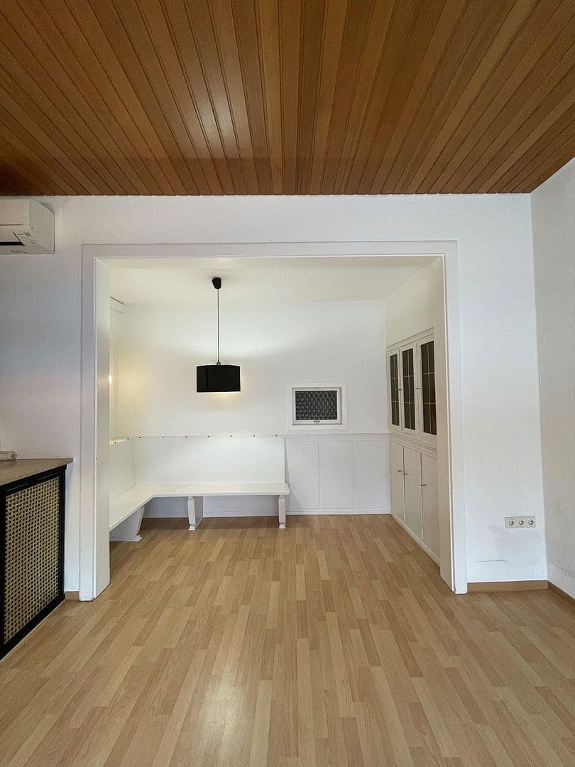 1 bedroom with open-plan kitchen flat to rent, 99 m², Hindenburgerstr 96, Neustadt an der Weinstraße, Rhineland-Palatinate 1 bedroom with open-plan kitchen flat to rent, 99 m², Hindenburgerstr 96, Neustadt an der Weinstraße, Rhineland-Palatinate