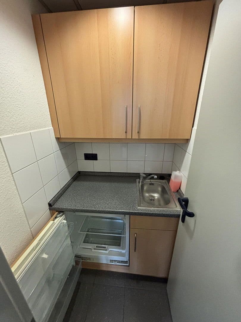 office to rent, 200 m², Moselstr. 14, Neuss, North Rhine-Westphalia office to rent, 200 m², Moselstr. 14, Neuss, North Rhine-Westphalia