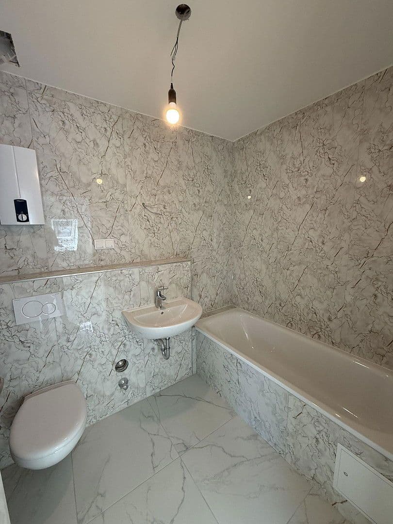 1 bedroom with open-plan kitchen flat to rent, 60 m², Kirburger Weg 41, Köln, North Rhine-Westphalia 1 bedroom with open-plan kitchen flat to rent, 60 m², Kirburger Weg 41, Köln, North Rhine-Westphalia