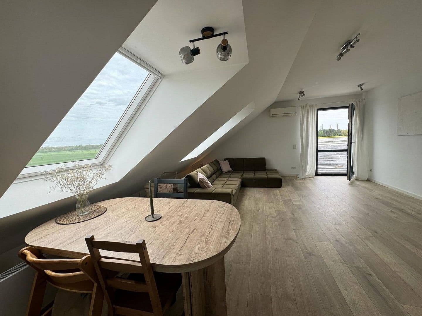 1 bedroom with open-plan kitchen flat to rent, 78 m², Dohlenweg 19, Köln, North Rhine-Westphalia 1 bedroom with open-plan kitchen flat to rent, 78 m², Dohlenweg 19, Köln, North Rhine-Westphalia