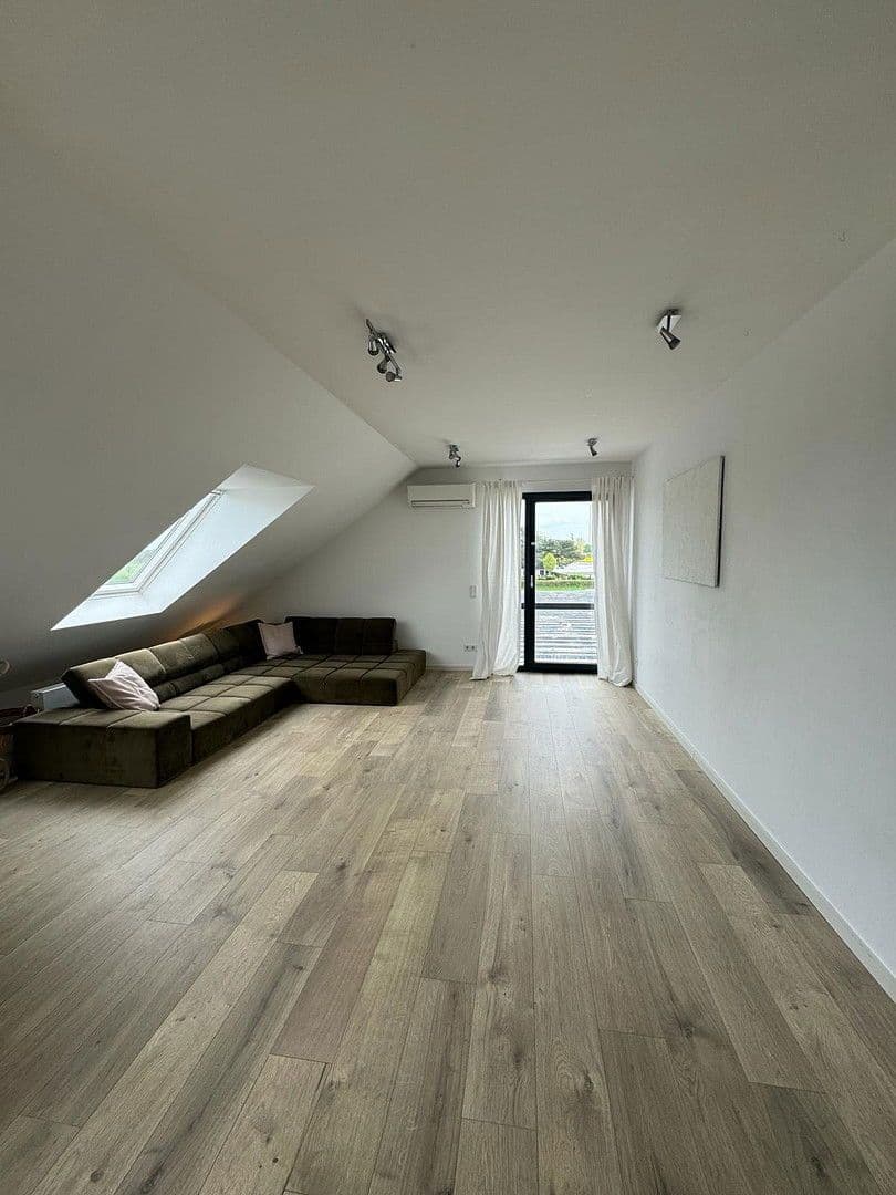 1 bedroom with open-plan kitchen flat to rent, 78 m², Dohlenweg 19, Köln, North Rhine-Westphalia 1 bedroom with open-plan kitchen flat to rent, 78 m², Dohlenweg 19, Köln, North Rhine-Westphalia