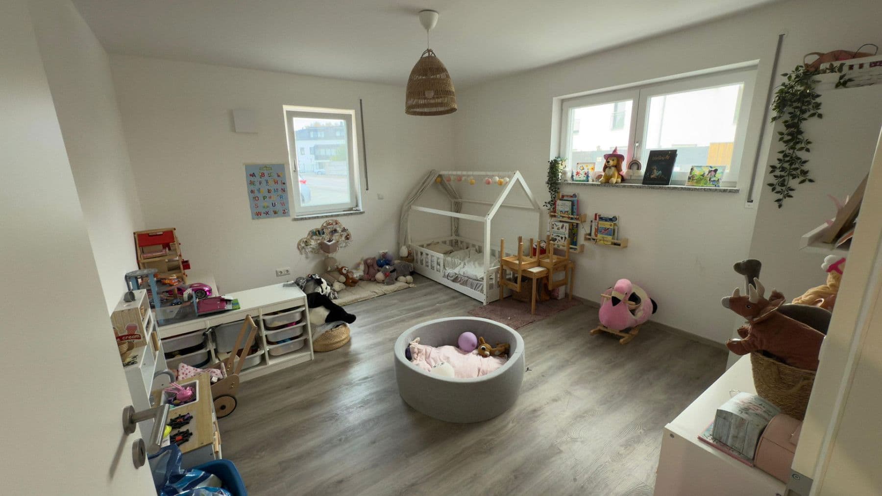 2 bedroom with open-plan kitchen flat to rent, 117 m², Schrobenhausener Str. 32, Ingolstadt, Bavaria 2 bedroom with open-plan kitchen flat to rent, 117 m², Schrobenhausener Str. 32, Ingolstadt, Bavaria