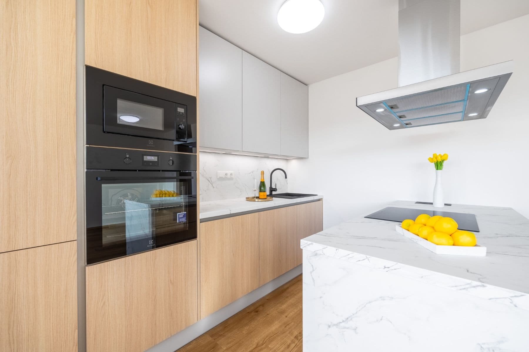 2 bedroom with open-plan kitchen flat for sale, 82 m², Vysočanská, Prague, Prague 2 bedroom with open-plan kitchen flat for sale, 82 m², Vysočanská, Prague, Prague