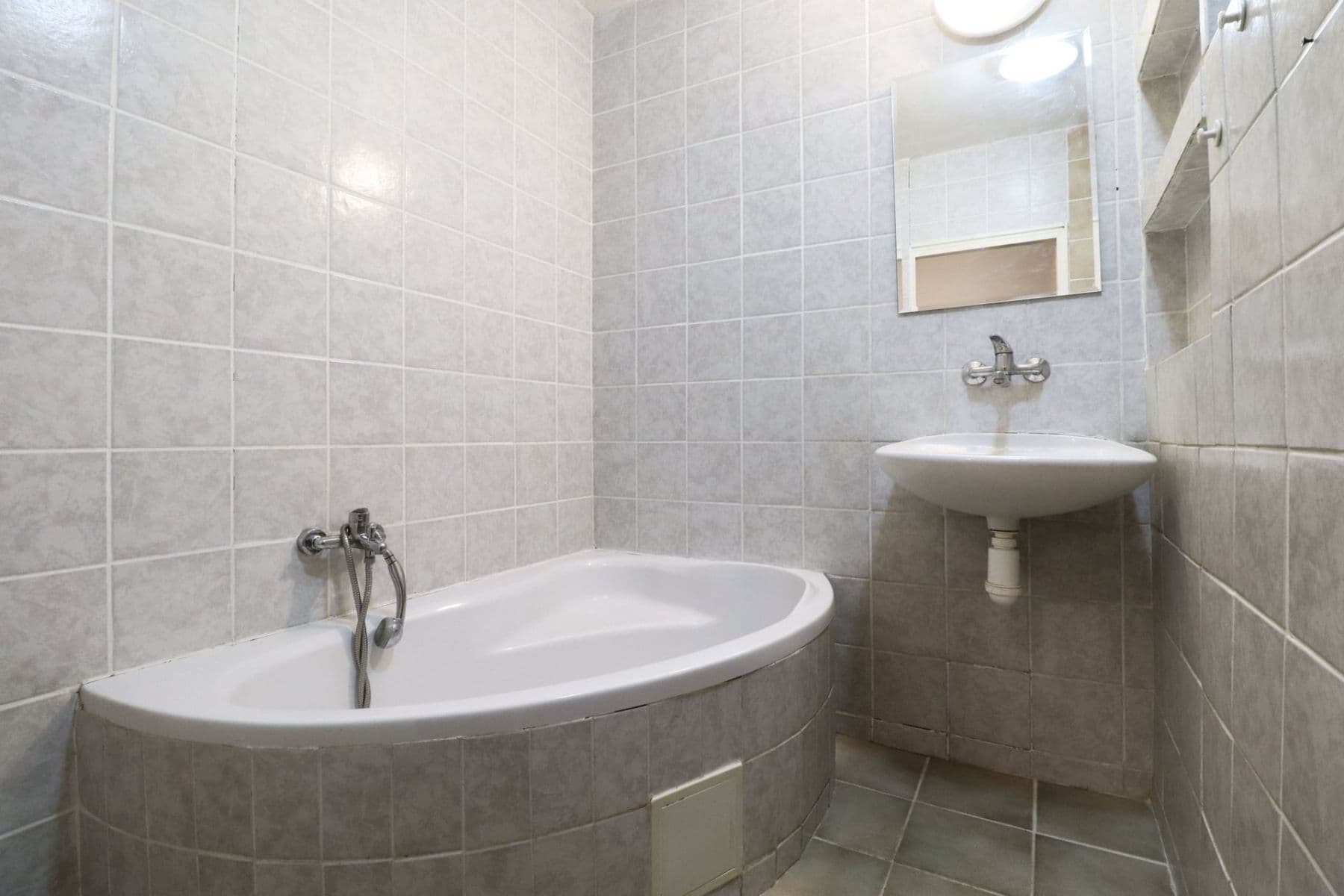 2 bedroom with open-plan kitchen flat to rent, 65 m², Brandlova, Prague, Prague 2 bedroom with open-plan kitchen flat to rent, 65 m², Brandlova, Prague, Prague