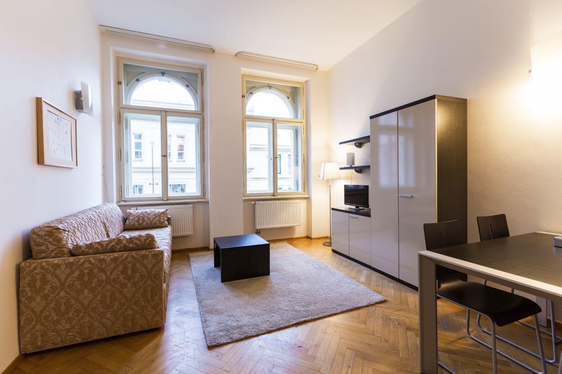 1 bedroom with open-plan kitchen flat to rent, 49 m², Hálkova, Prague, Prague 1 bedroom with open-plan kitchen flat to rent, 49 m², Hálkova, Prague, Prague