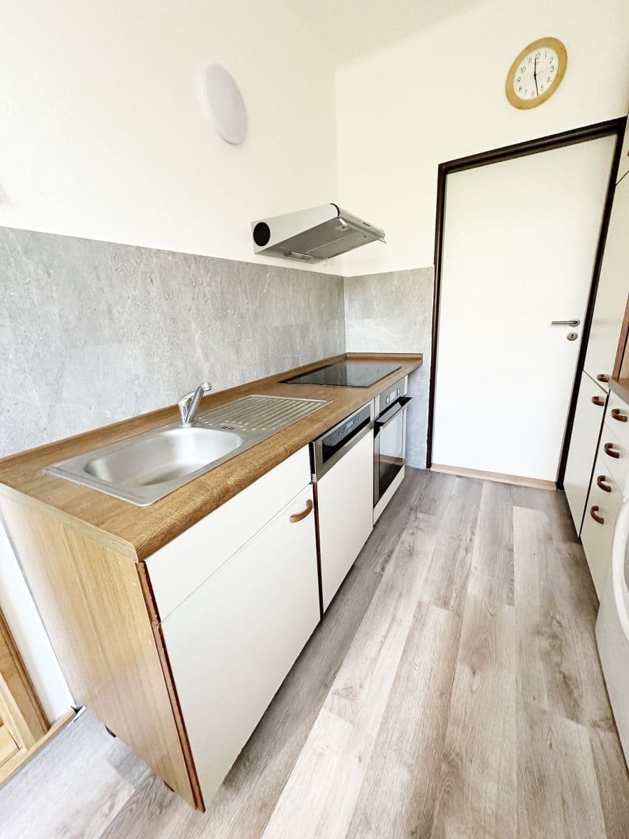 4 bedroom flat to rent, 85 m², Studentská, Poděbrady, Středočeský Region 4 bedroom flat to rent, 85 m², Studentská, Poděbrady, Středočeský Region