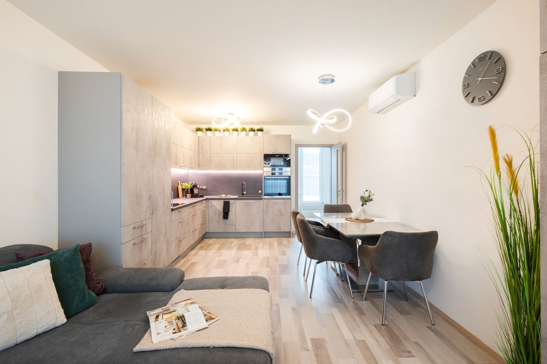 3 bedroom with open-plan kitchen flat for sale, 177 m², Strnadových, Prague, Prague 3 bedroom with open-plan kitchen flat for sale, 177 m², Strnadových, Prague, Prague