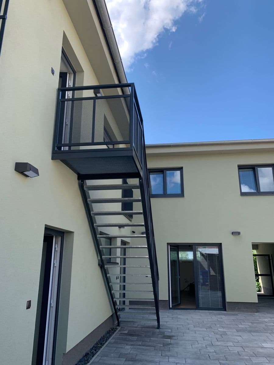 2 bedroom with open-plan kitchen flat for sale, 99 m², Kokořínská, Mělník, Středočeský Region 2 bedroom with open-plan kitchen flat for sale, 99 m², Kokořínská, Mělník, Středočeský Region