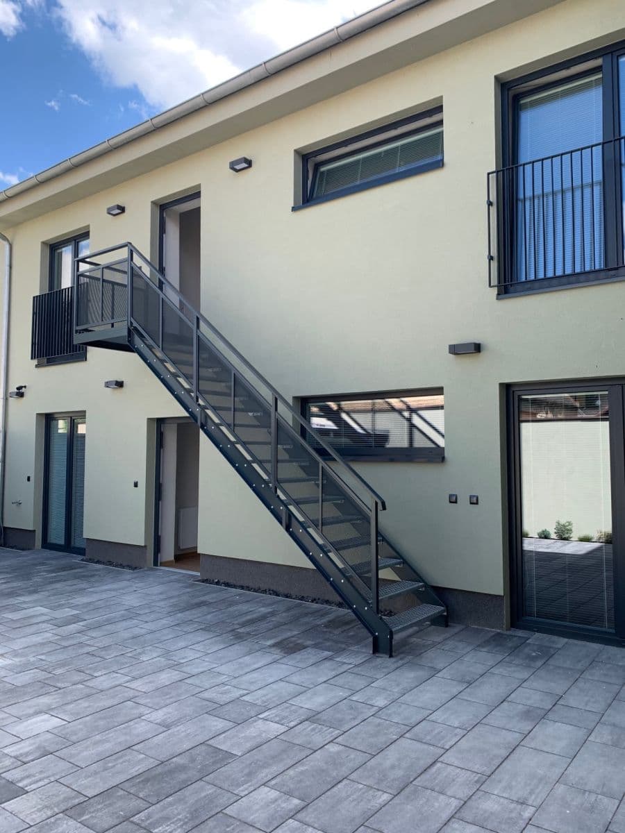 2 bedroom with open-plan kitchen flat for sale, 99 m², Kokořínská, Mělník, Středočeský Region 2 bedroom with open-plan kitchen flat for sale, 99 m², Kokořínská, Mělník, Středočeský Region