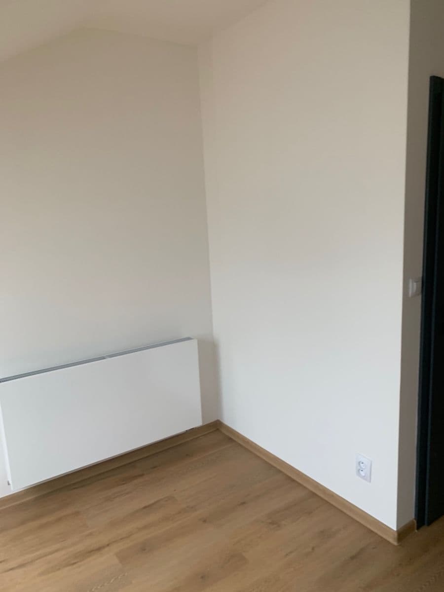 2 bedroom with open-plan kitchen flat for sale, 99 m², Kokořínská, Mělník, Středočeský Region 2 bedroom with open-plan kitchen flat for sale, 99 m², Kokořínská, Mělník, Středočeský Region