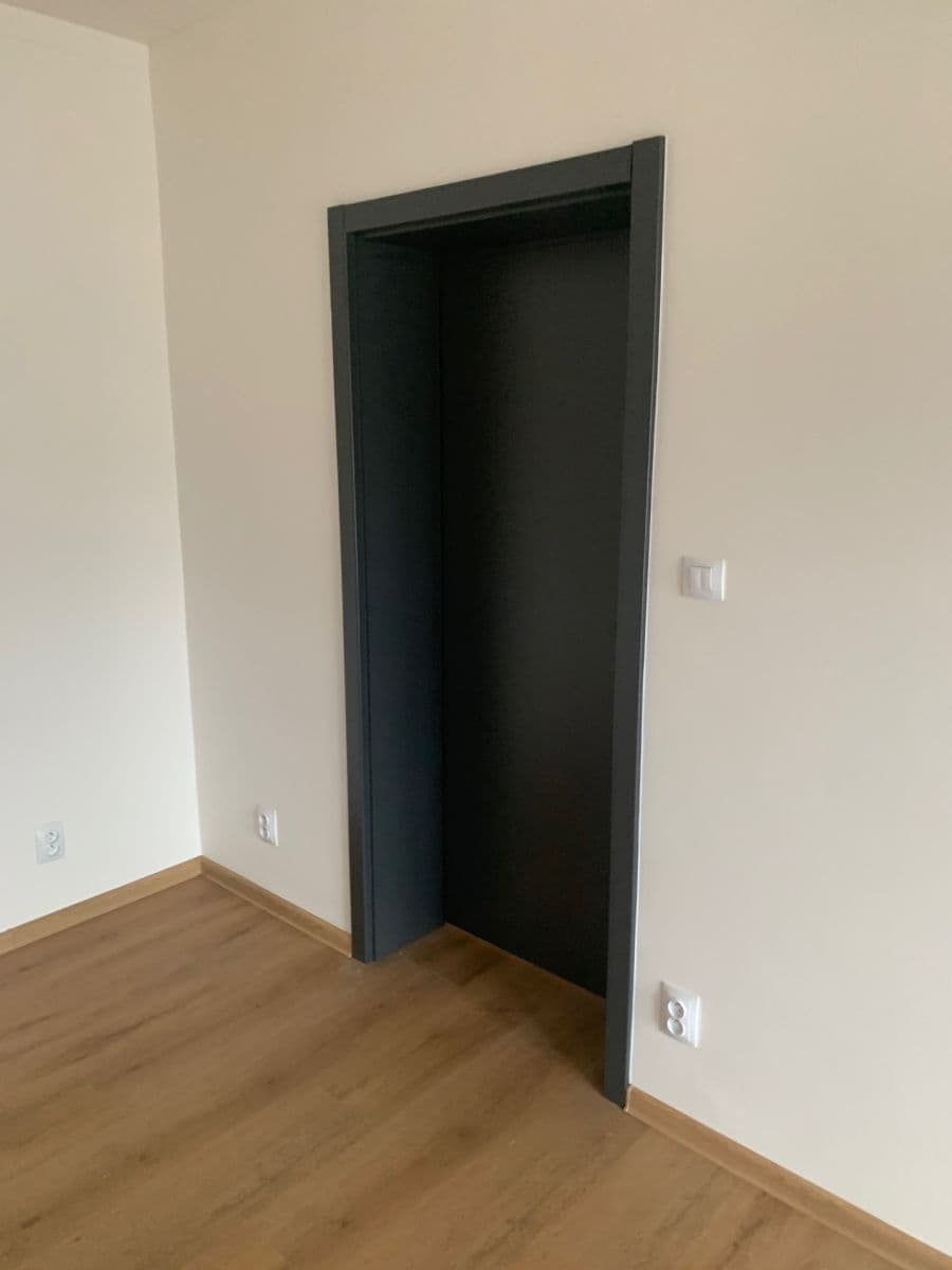 2 bedroom with open-plan kitchen flat for sale, 99 m², Kokořínská, Mělník, Středočeský Region 2 bedroom with open-plan kitchen flat for sale, 99 m², Kokořínská, Mělník, Středočeský Region