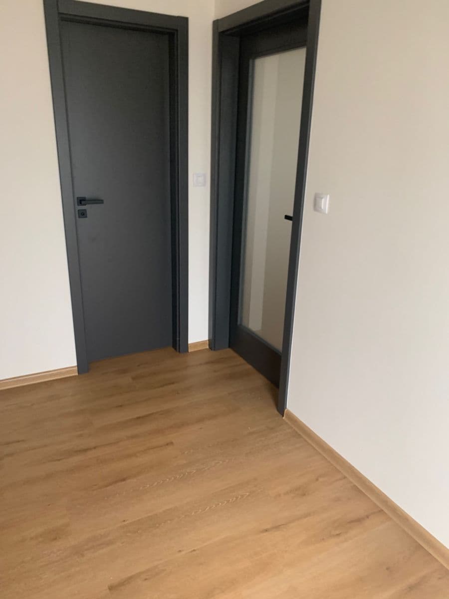 2 bedroom with open-plan kitchen flat for sale, 99 m², Kokořínská, Mělník, Středočeský Region 2 bedroom with open-plan kitchen flat for sale, 99 m², Kokořínská, Mělník, Středočeský Region