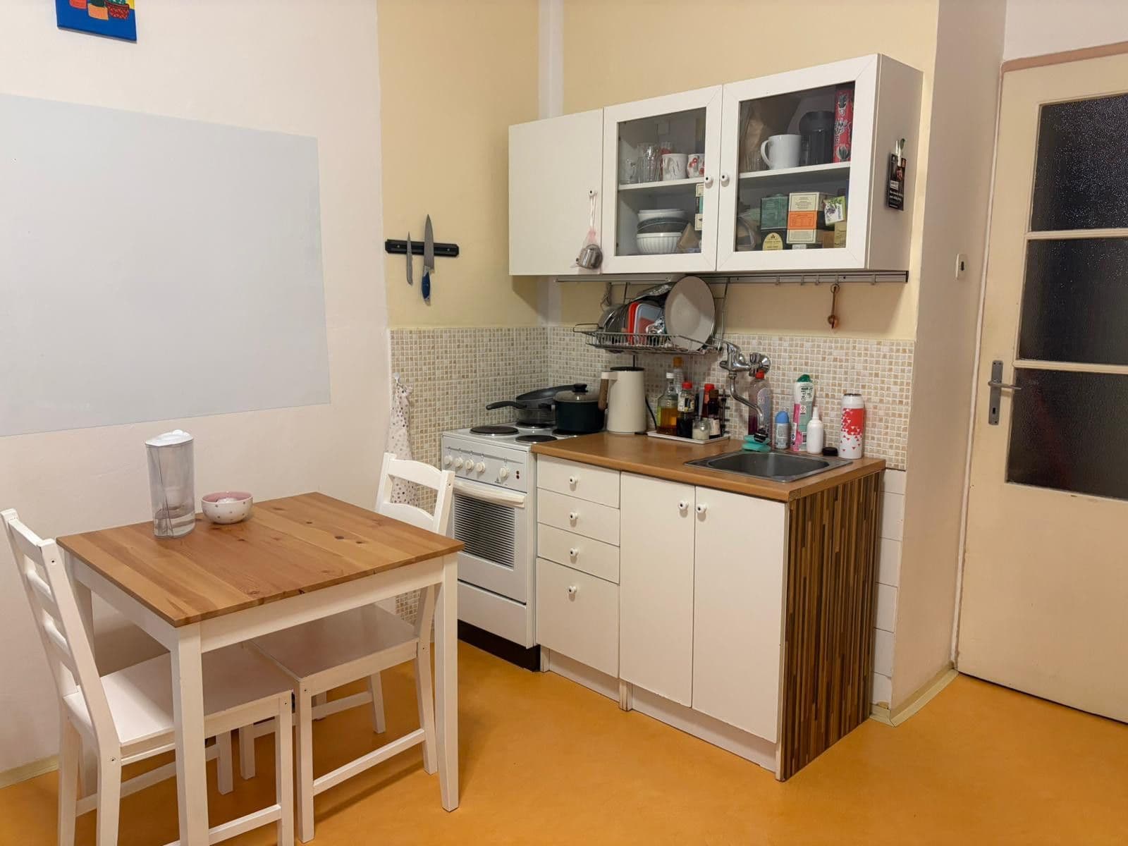 Small studio flat to rent, 30 m², Raisova, Prague, Prague Small studio flat to rent, 30 m², Raisova, Prague, Prague