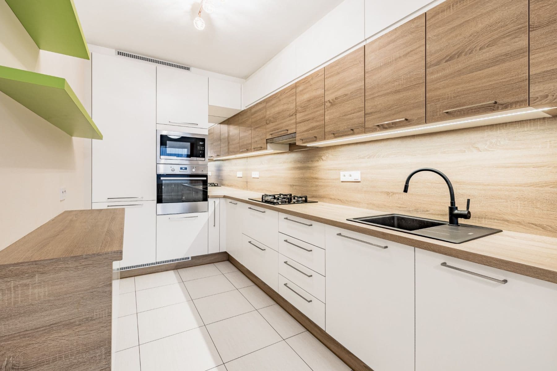 2 bedroom with open-plan kitchen flat for sale, 68 m², Ke Kateřinkám, Prague, Prague 2 bedroom with open-plan kitchen flat for sale, 68 m², Ke Kateřinkám, Prague, Prague