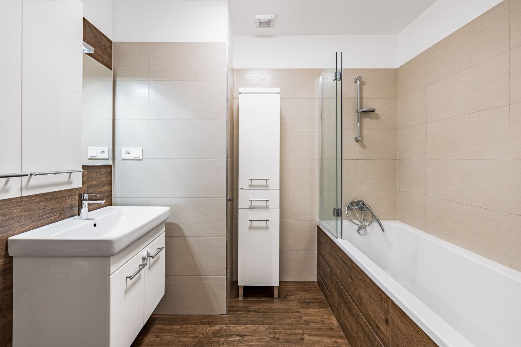 2 bedroom with open-plan kitchen flat for sale, 68 m², Ke Kateřinkám, Prague, Prague 2 bedroom with open-plan kitchen flat for sale, 68 m², Ke Kateřinkám, Prague, Prague