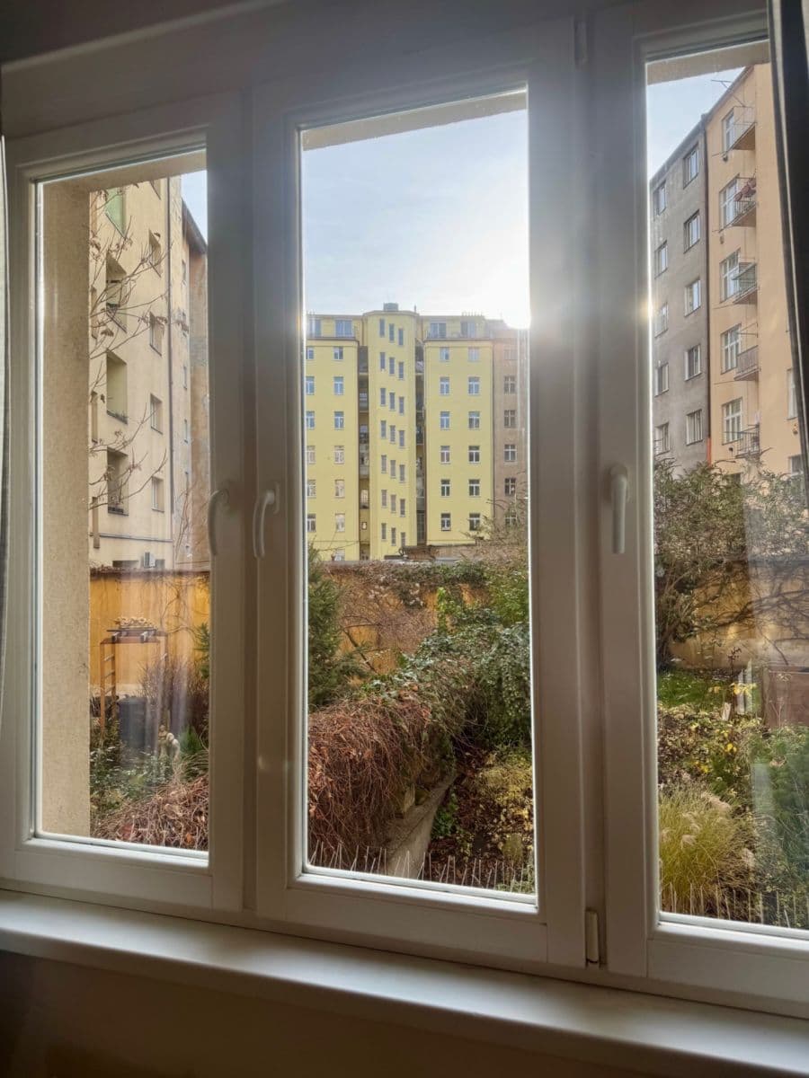 Studio flat to rent, 25 m², Strojnická, Prague, Prague Studio flat to rent, 25 m², Strojnická, Prague, Prague